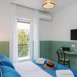 Colors&suites דירה *