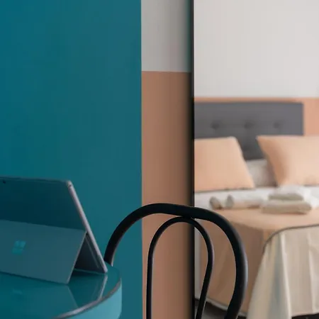 דירה Colors&suites סורנטו